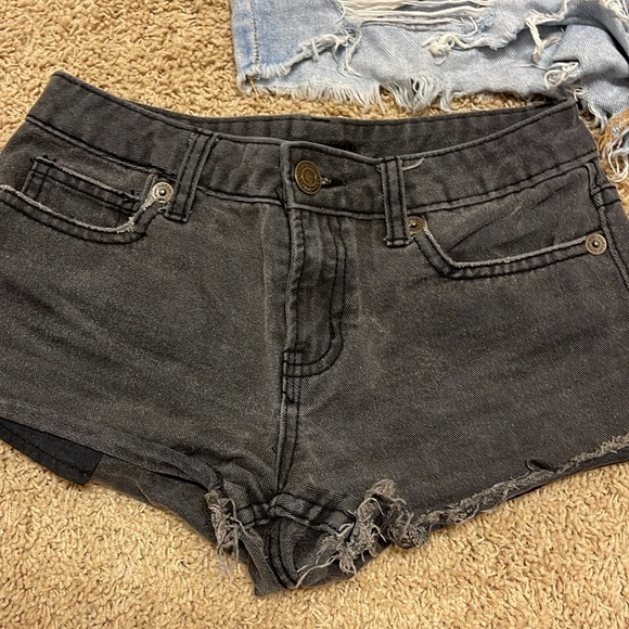 Jean Shorts Bundle - Picture 3 of 5